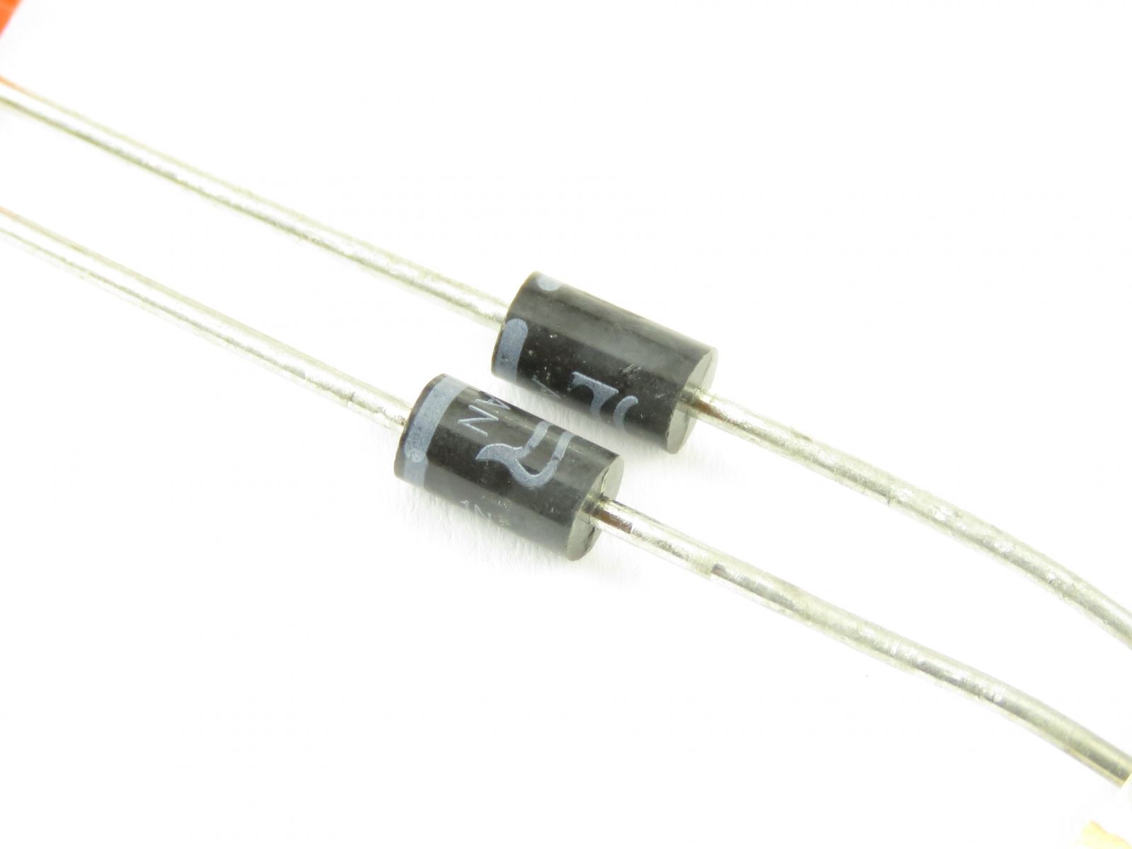 Diode Zéner 1N5347B