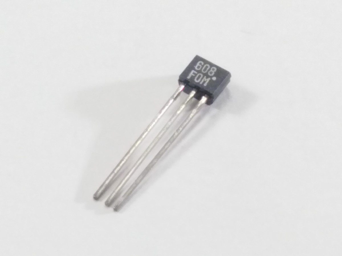 Transistor 2SA608