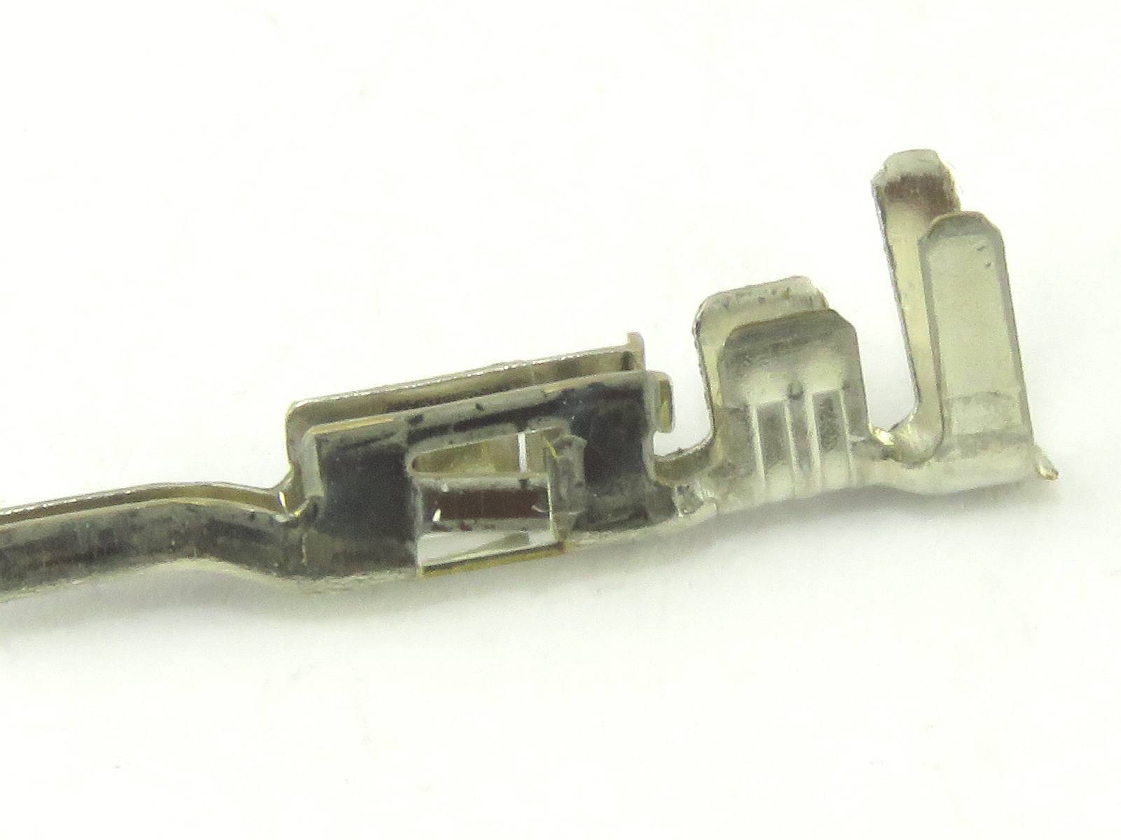 Connecteur Mini-Fit 39-00-0081 (image 2/5)