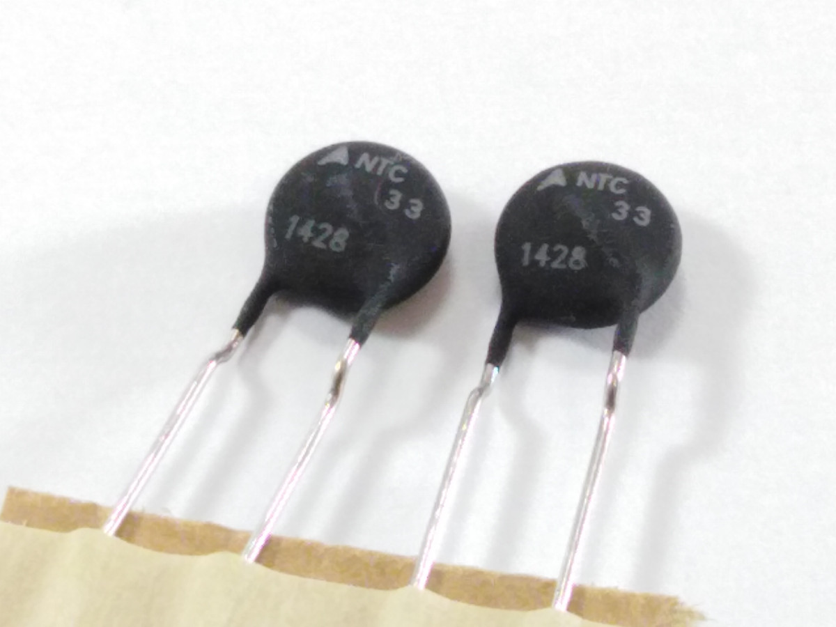 Thermistance CTN B57153S0330M000