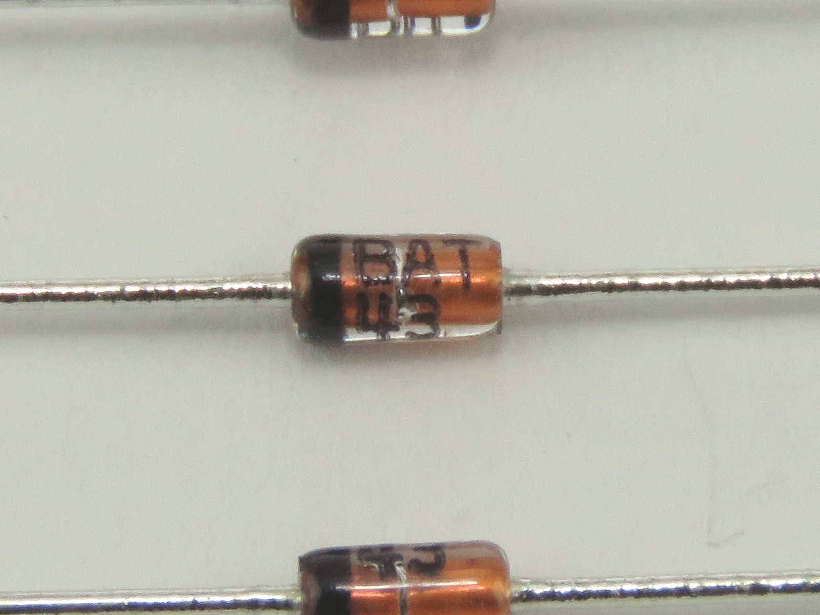 Diode BAT43