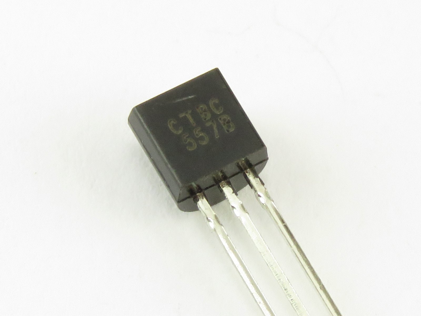 Transistor BC557B