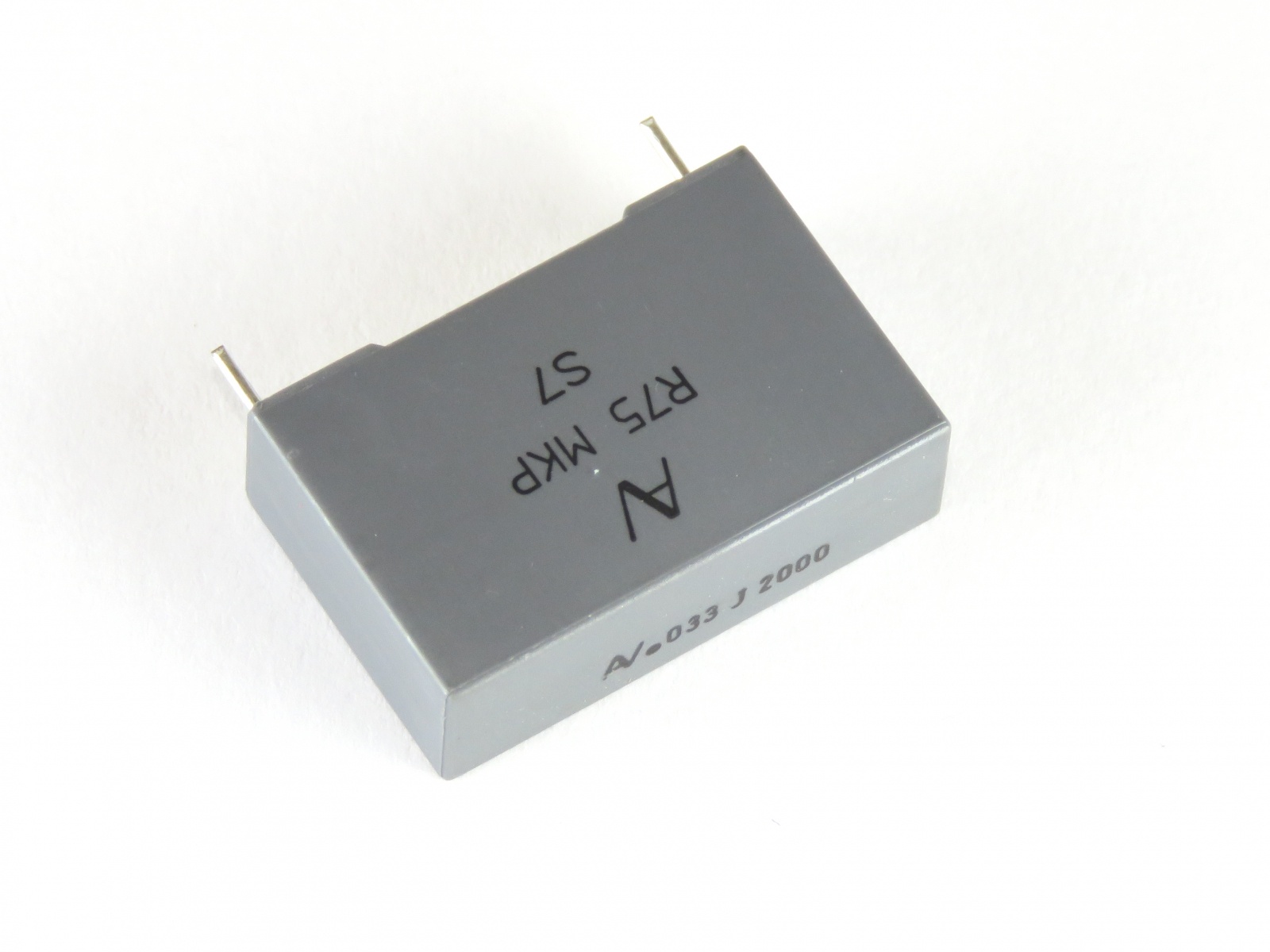 Condensateur 33nF 2000V CCAP33NF2000V