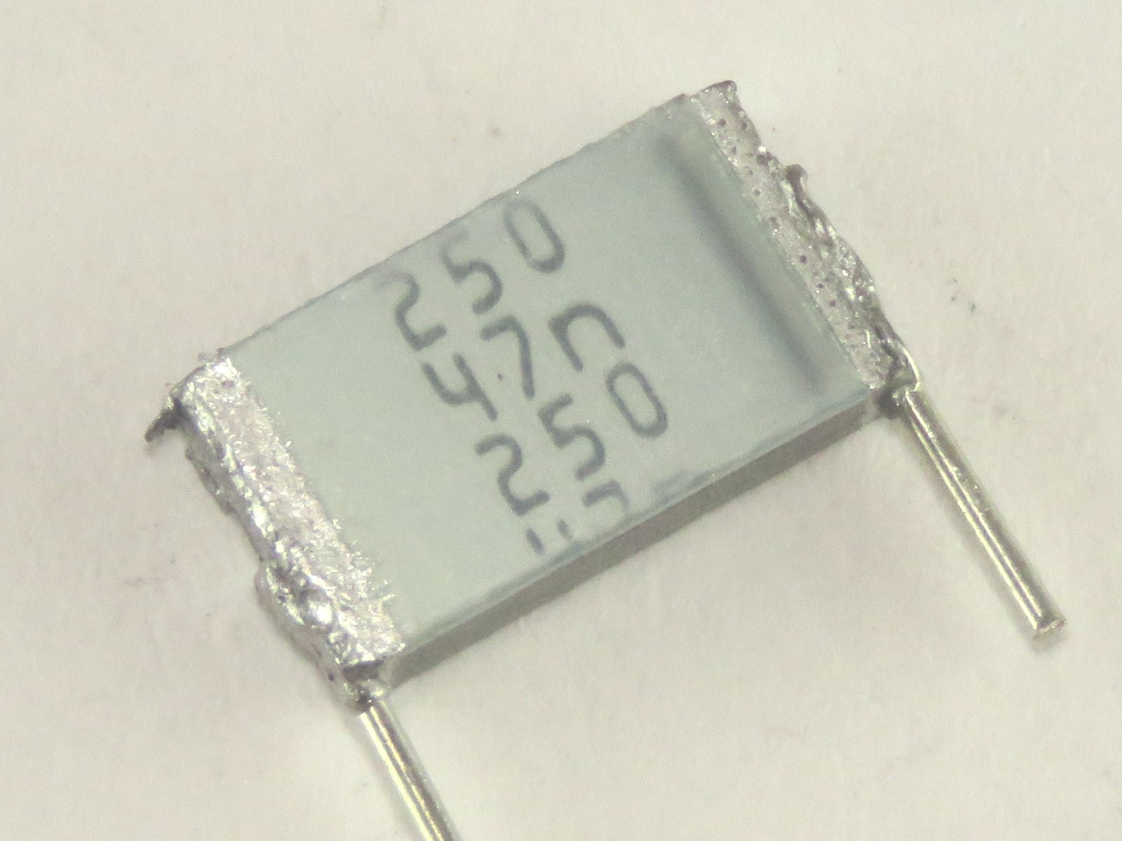 Condensateur 47nF 250V CCAP47NF250V