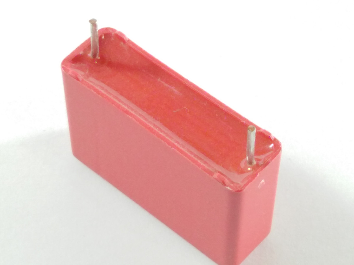 Condensateur 680nF 250V CCAP680NF250V (image 2/2)