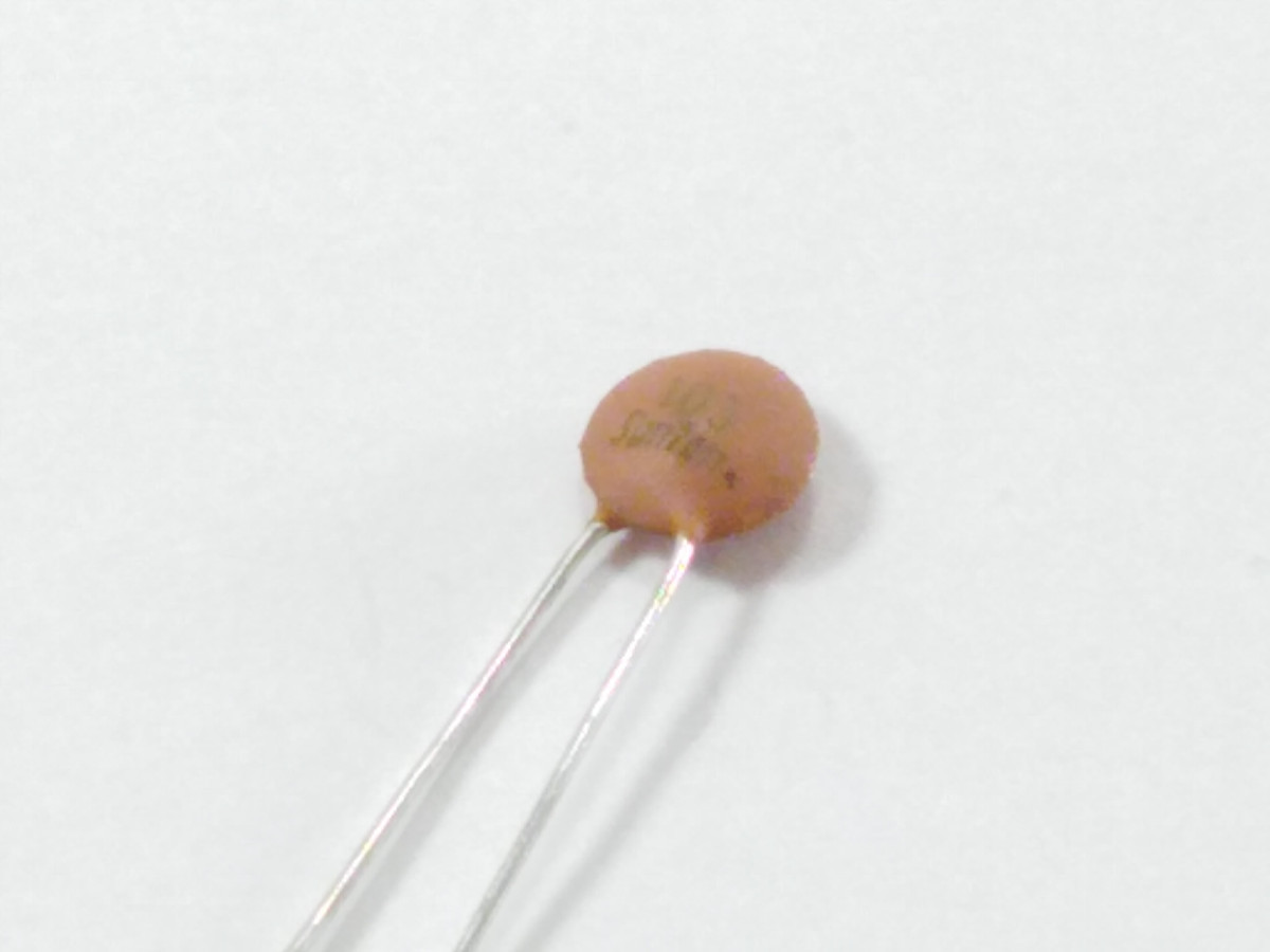 Condensateur 10nF 50V CCER10NF50V