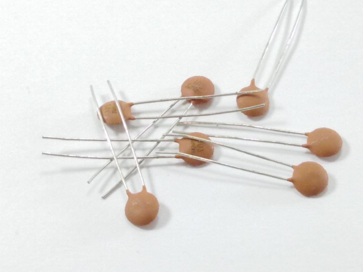 Condensateur 10nF 50V CCER10NF50V (image 2/2)