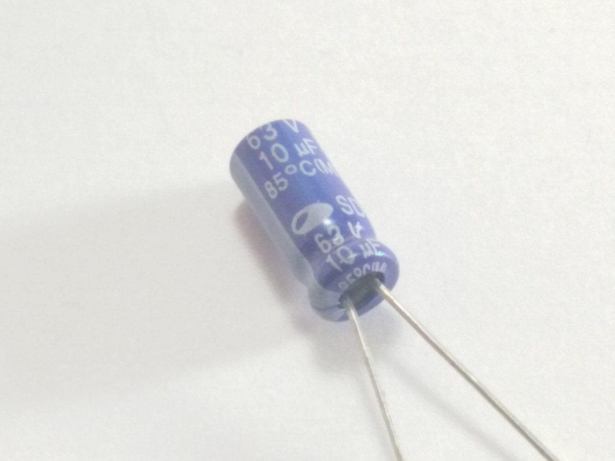 Condensateur chimique 10uF 63V CEL10UF63V-B