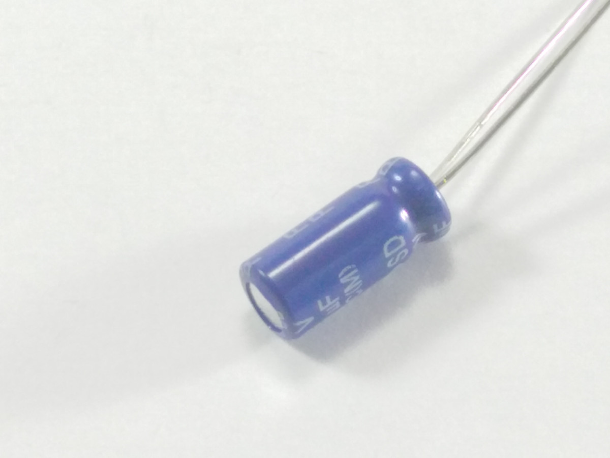 Condensateur chimique 10uF 63V CEL10UF63V-B (image 2/2)