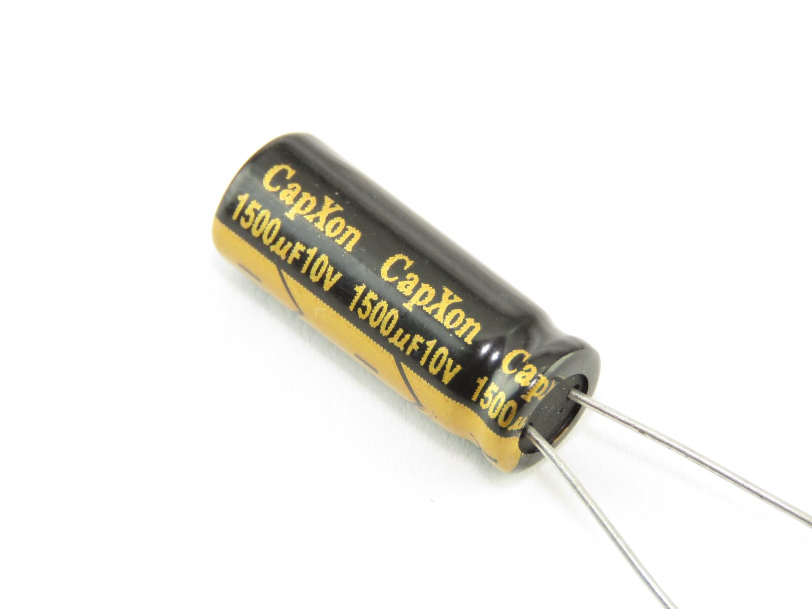 Condensateur chimique 1500uF 10V CEL1500UF10VESR