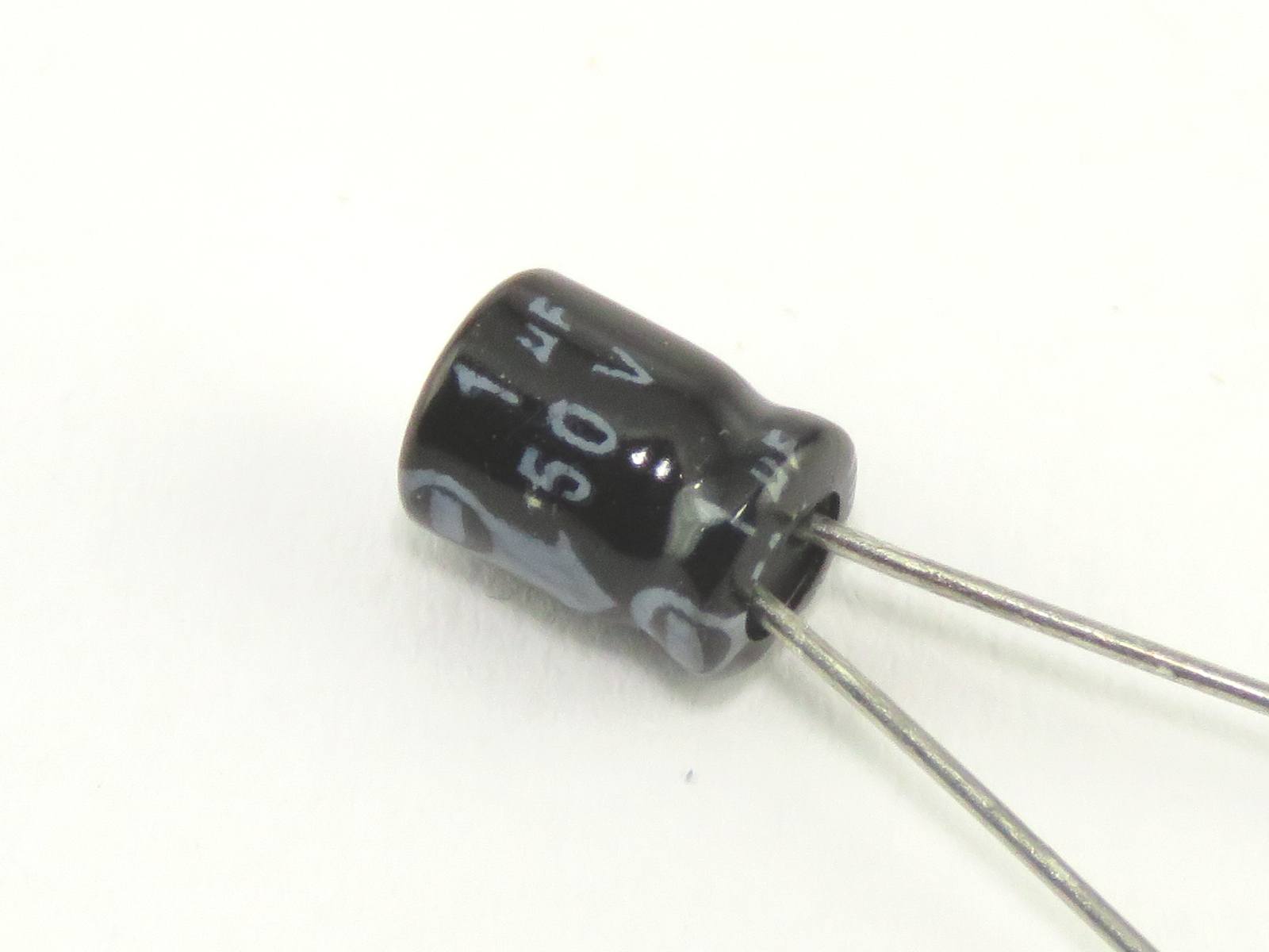 Condensateur chimique 1uF 50V CEL1UF50V