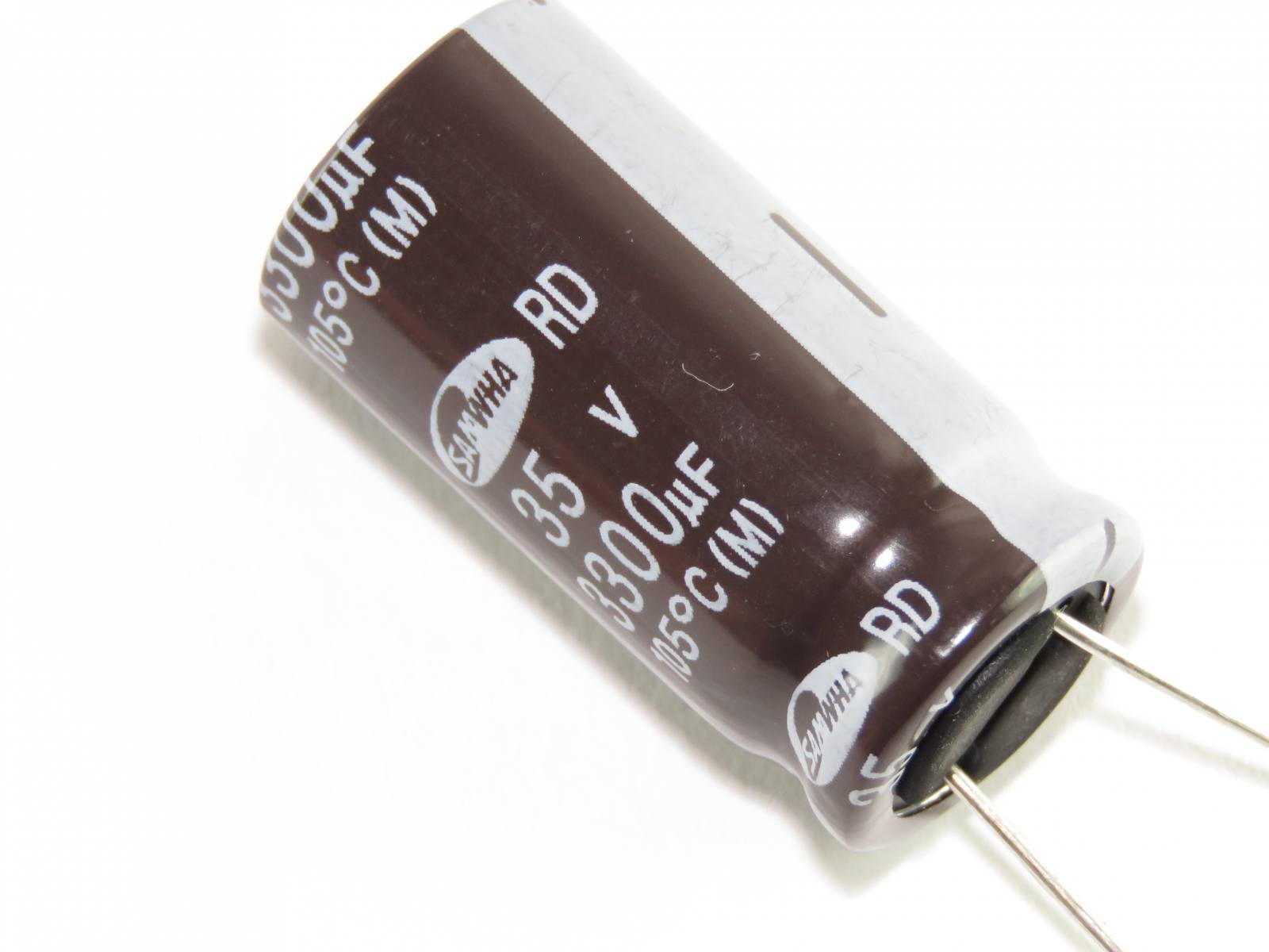 Condensateur chimique 3300uF 35V CEL3300UF35V-C