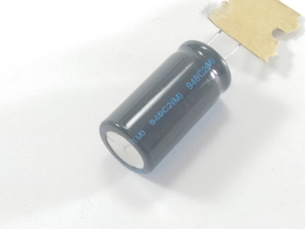 Condensateur chimique 330uF 100V CEL330UF100V-B (image 2/2)