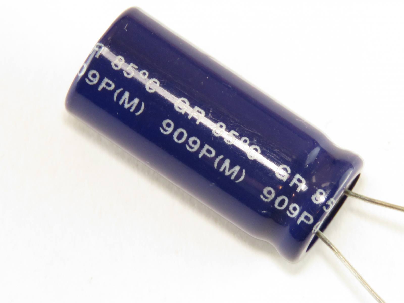 Condensateur chimique 4700uF 16V CEL4700UF16V (image 2/3)