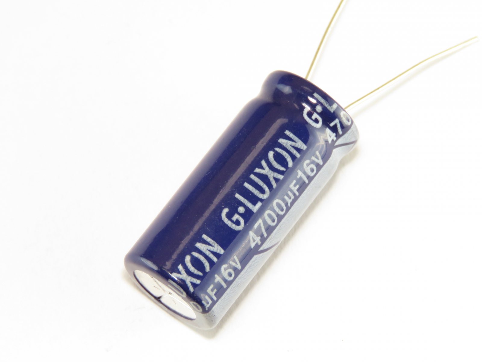Condensateur chimique 4700uF 16V CEL4700UF16V (image 3/3)