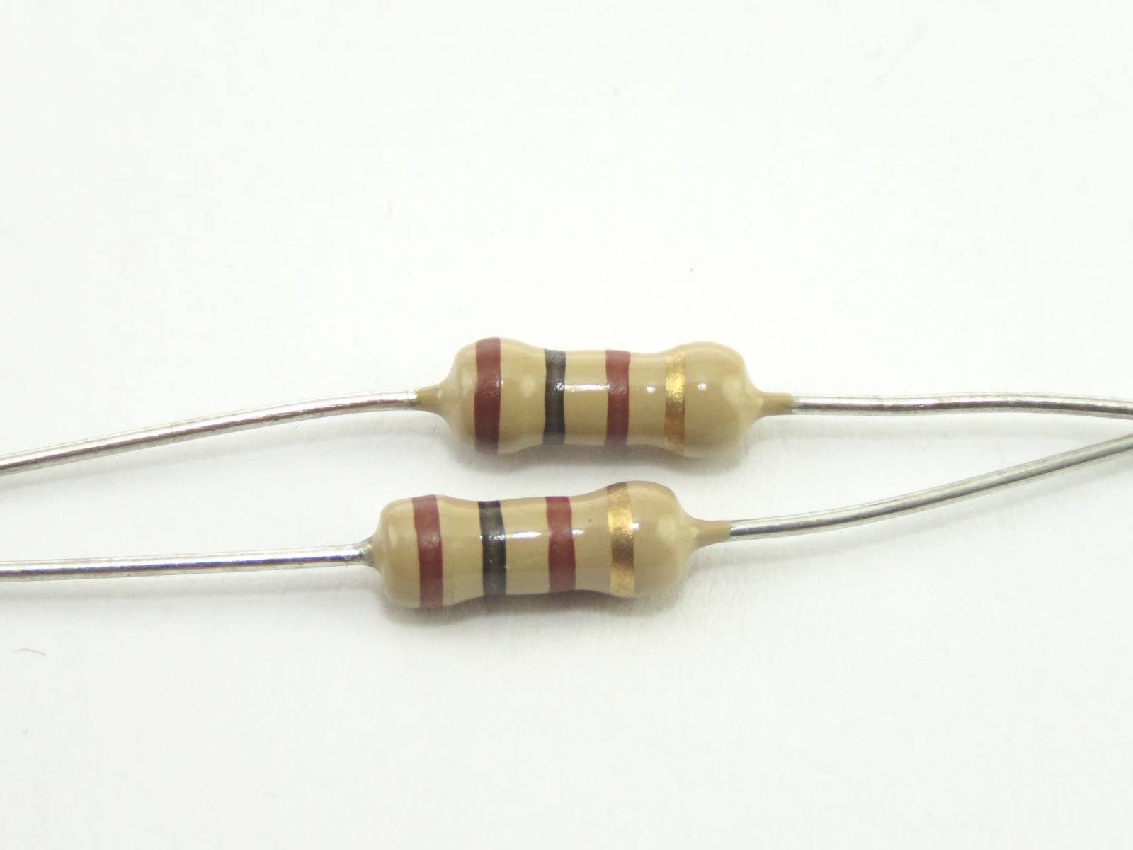 Résistance 100 Ohms 1/2W CFR1-2W-100R