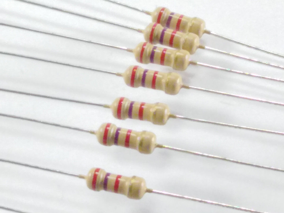 Résistance 2.7k Ohms 1/4W CFR1-4W-2K7