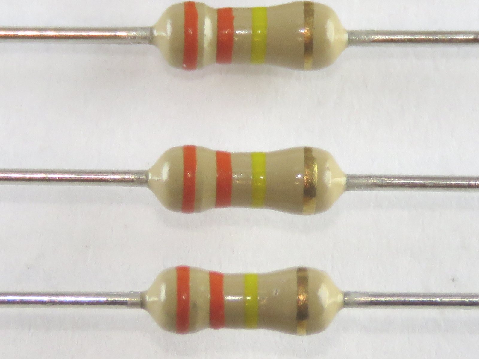 Résistance 330k Ohms 1/4W CFR1-4W-330K