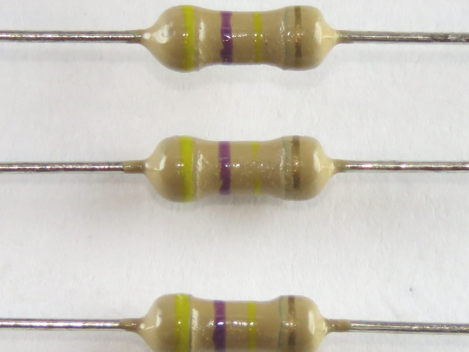 Résistance 470k Ohms 1/4W CFR1-4W-470K