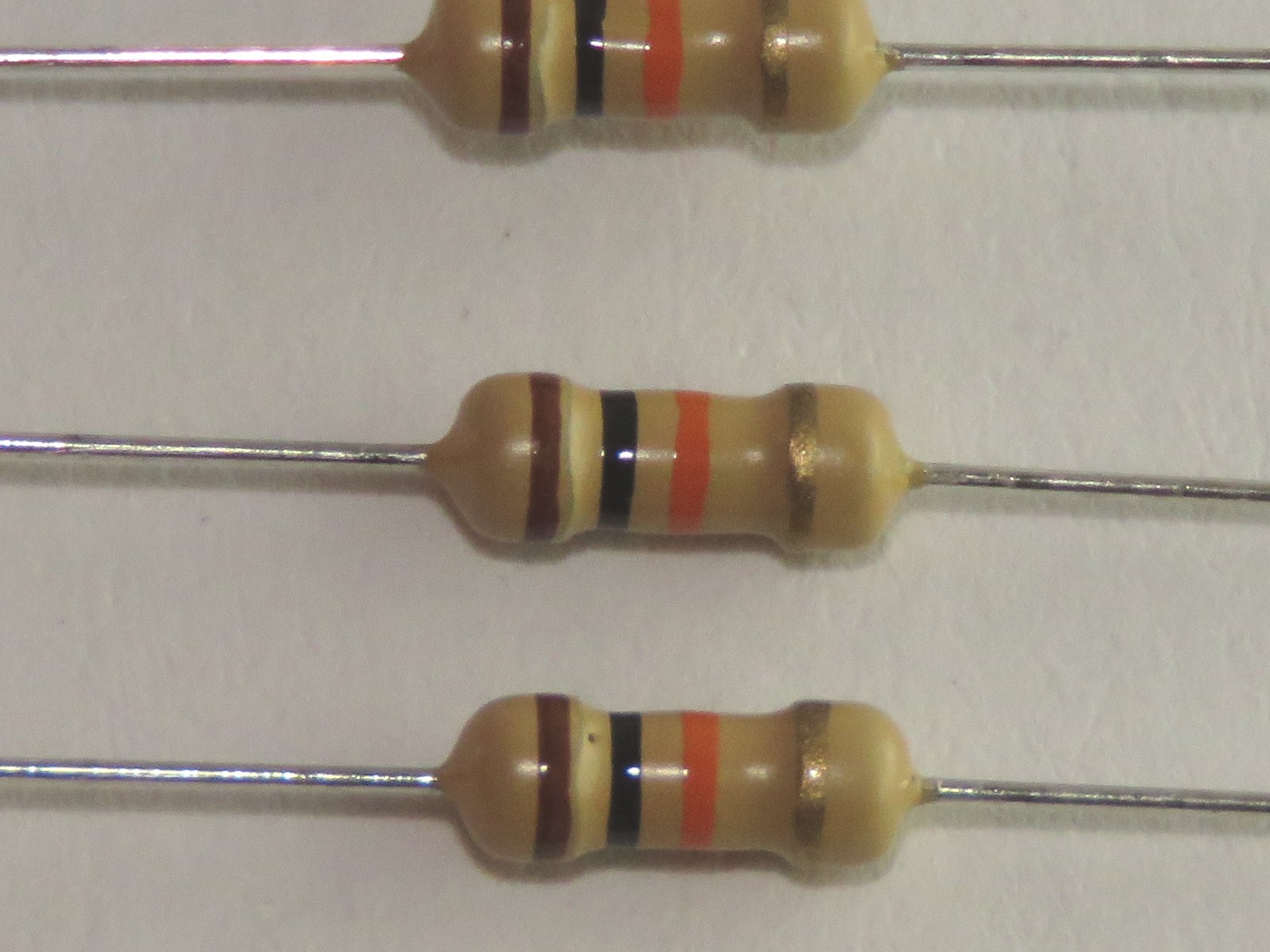 Résistance 10k Ohms 1/4W CFR25JT52-10K