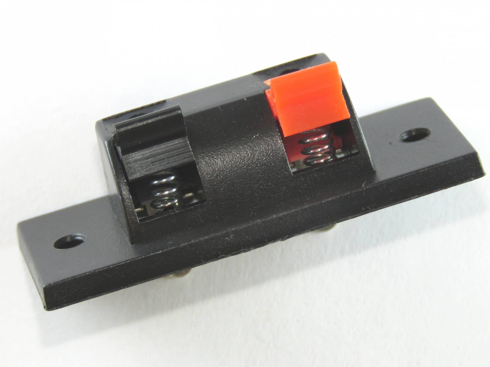 Connecteur hauts-parleurs CONN-H009 (image 3/4)