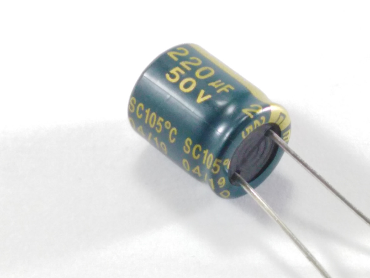 Condensateur chimique 220uF 50V DSC227M050S1ACH12K
