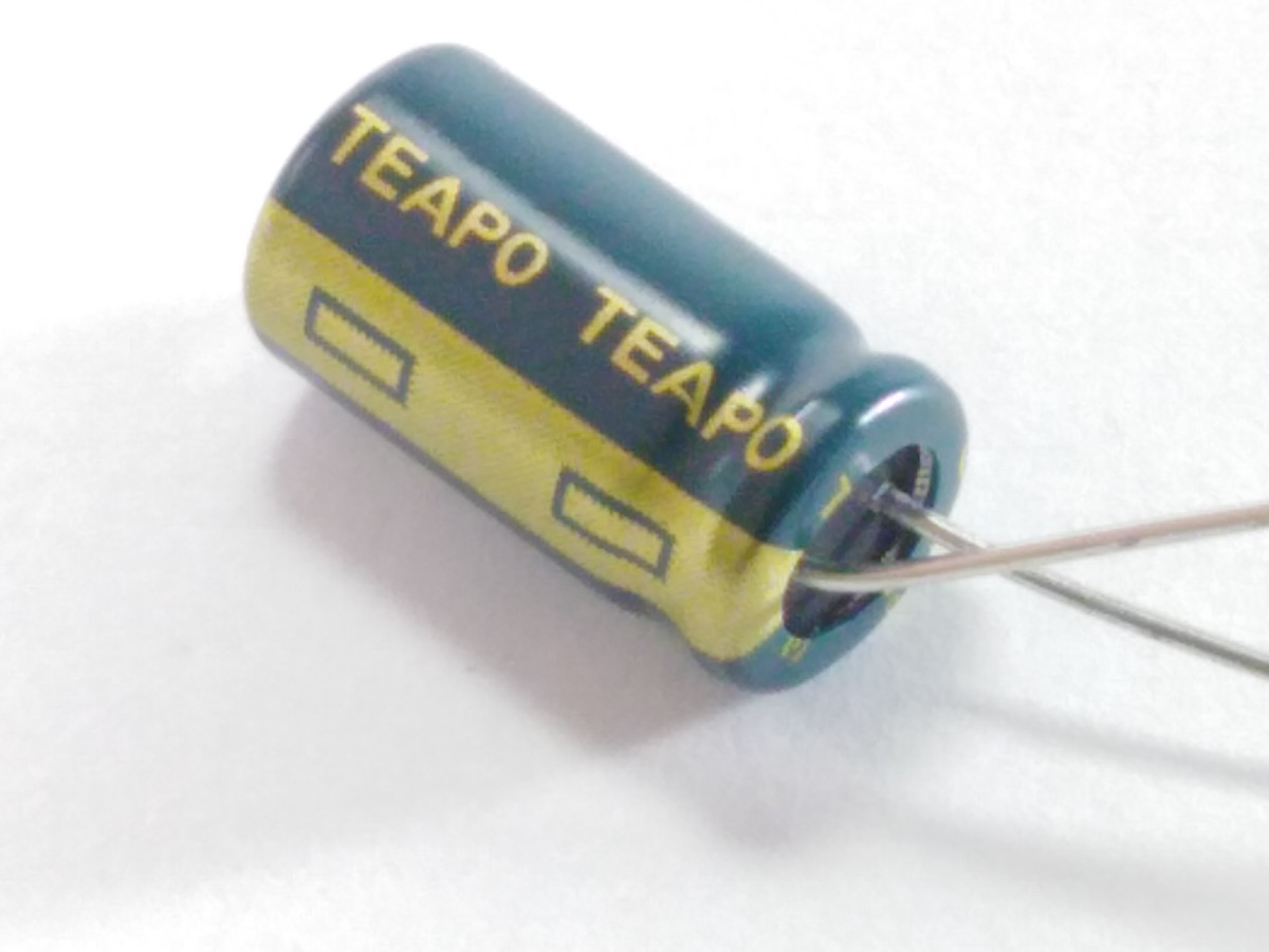 Condensateur chimique 330uF 25V DSC337M025S1ACG15K (image 2/2)