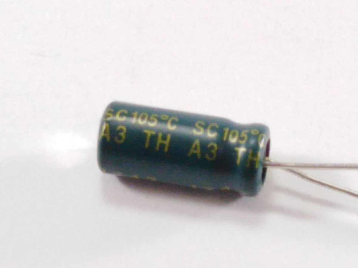 Condensateur chimique 47uF 25V DSC476M025S1ACC11K (image 3/3)