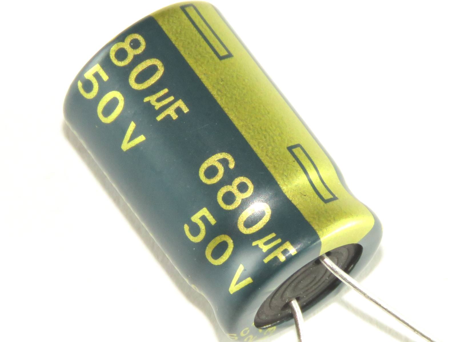 Condensateur chimique 680uF 50V DSC687M050S1ACL20K