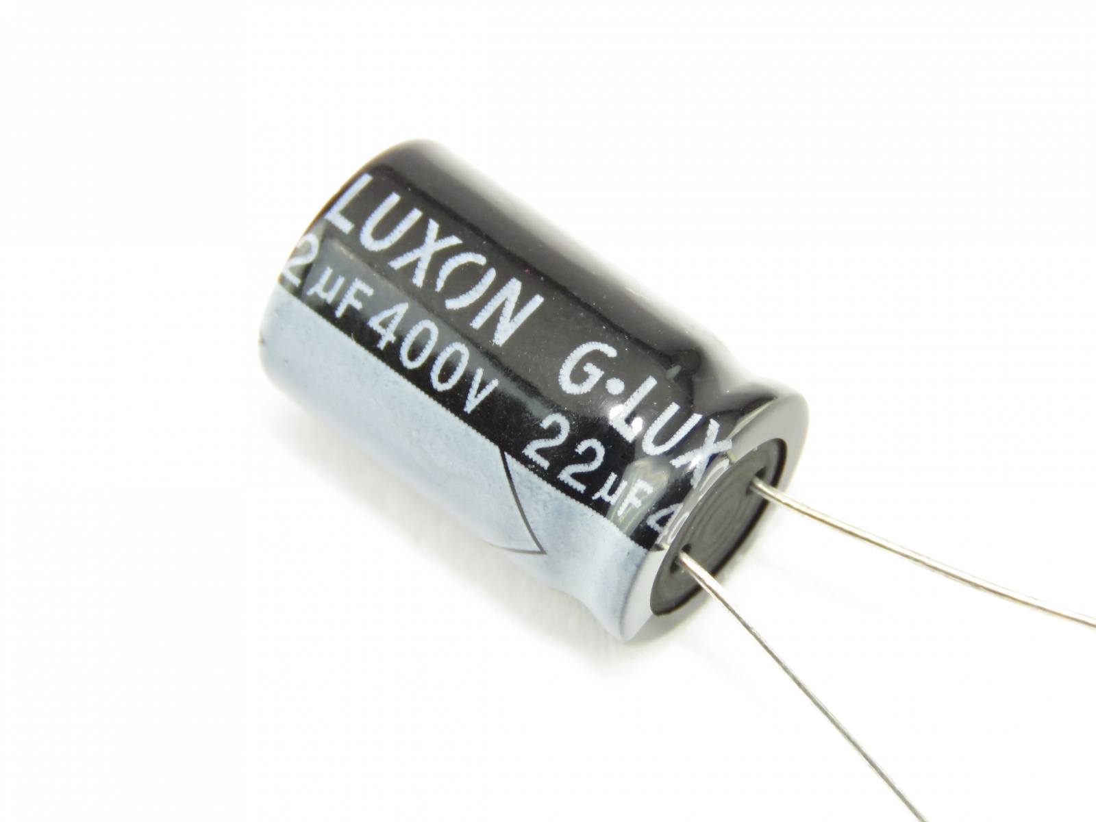 Condensateur chimique 22uF 400V ESM226M400S1A5L200