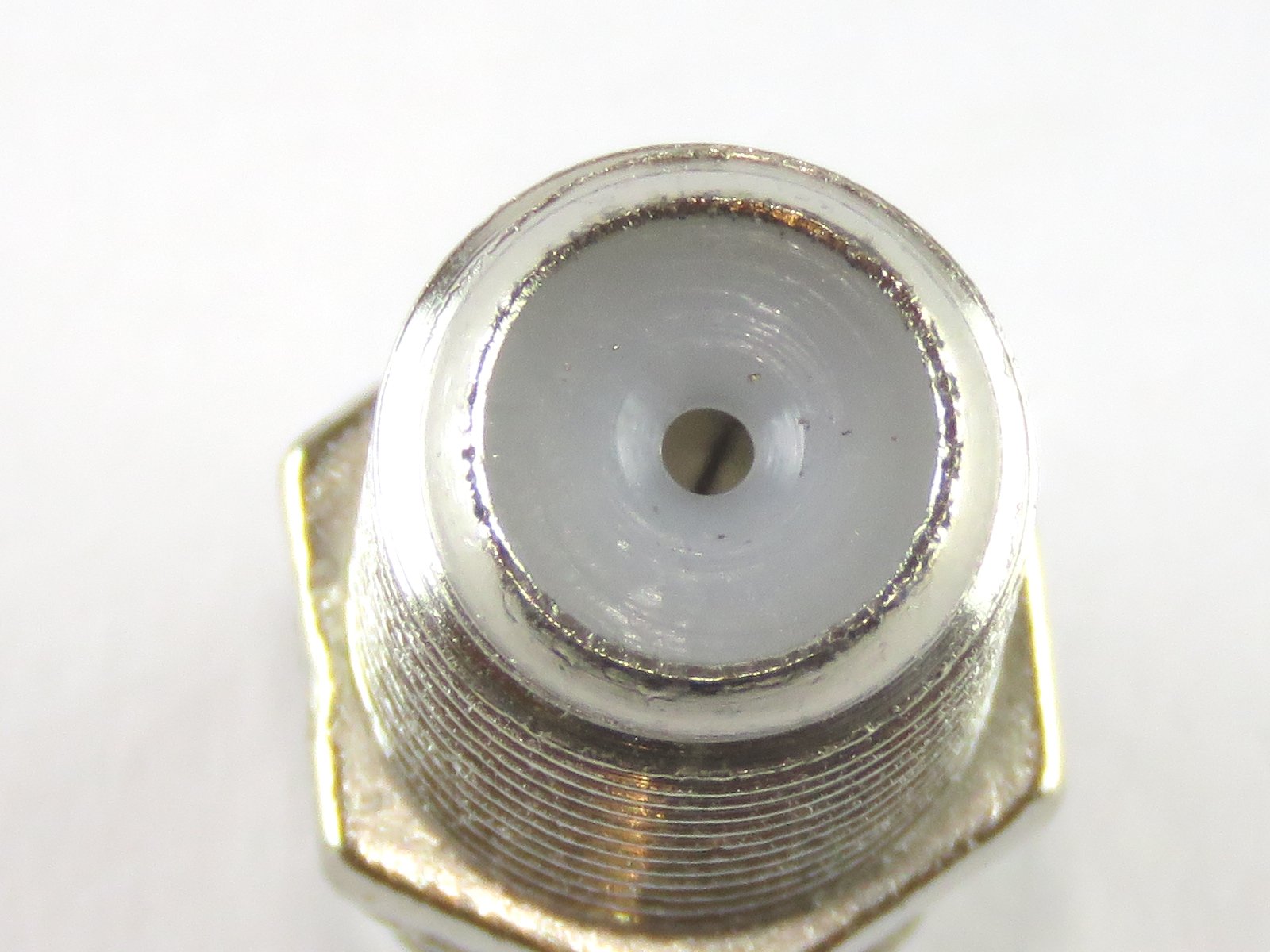 Adaptateur antenne F FC-002 (image 2/2)