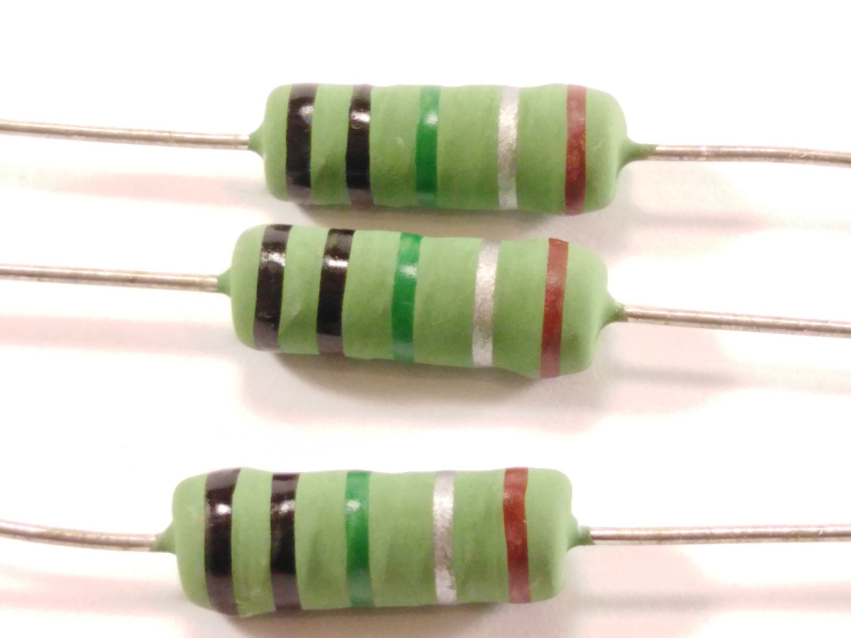 Résistance 0.05 Ohm 5W KNP5WS-0R05