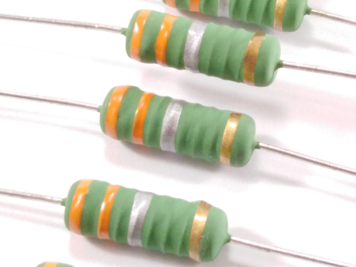 Résistance 0.33 Ohm 5W KNP5WS-0R33