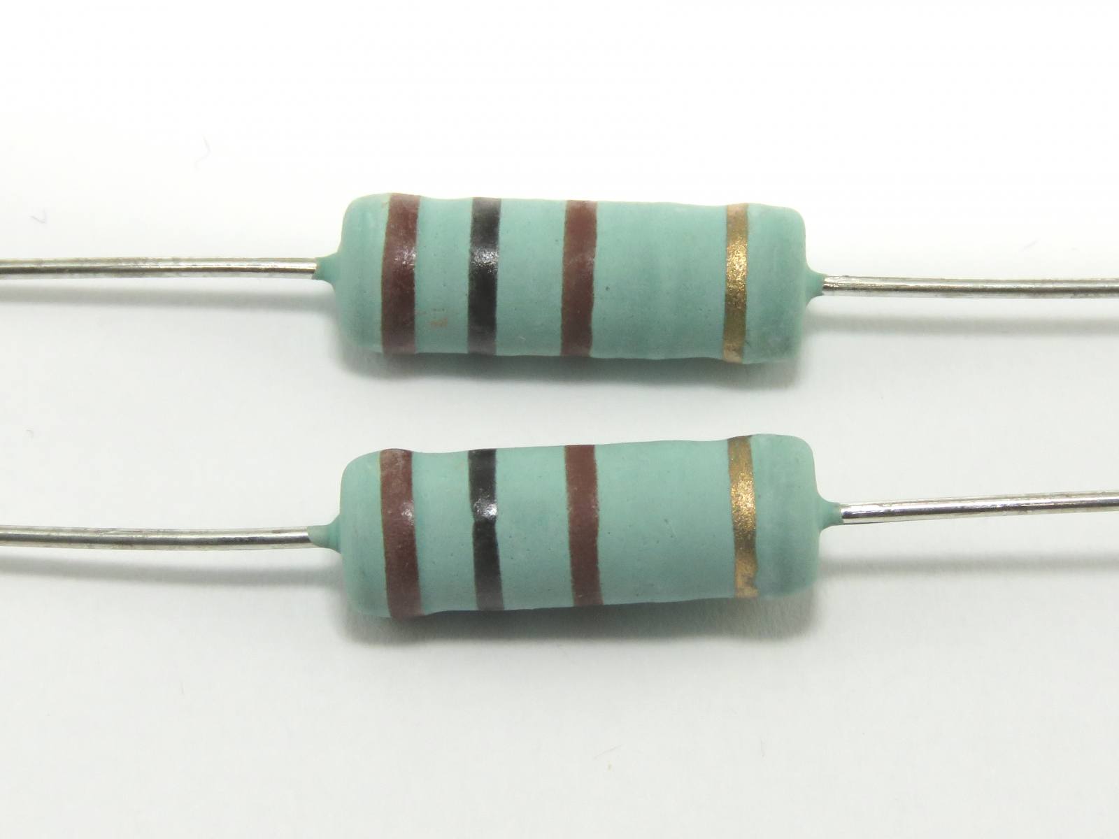 Résistance 100 Ohms 5W KNP5WS-100R