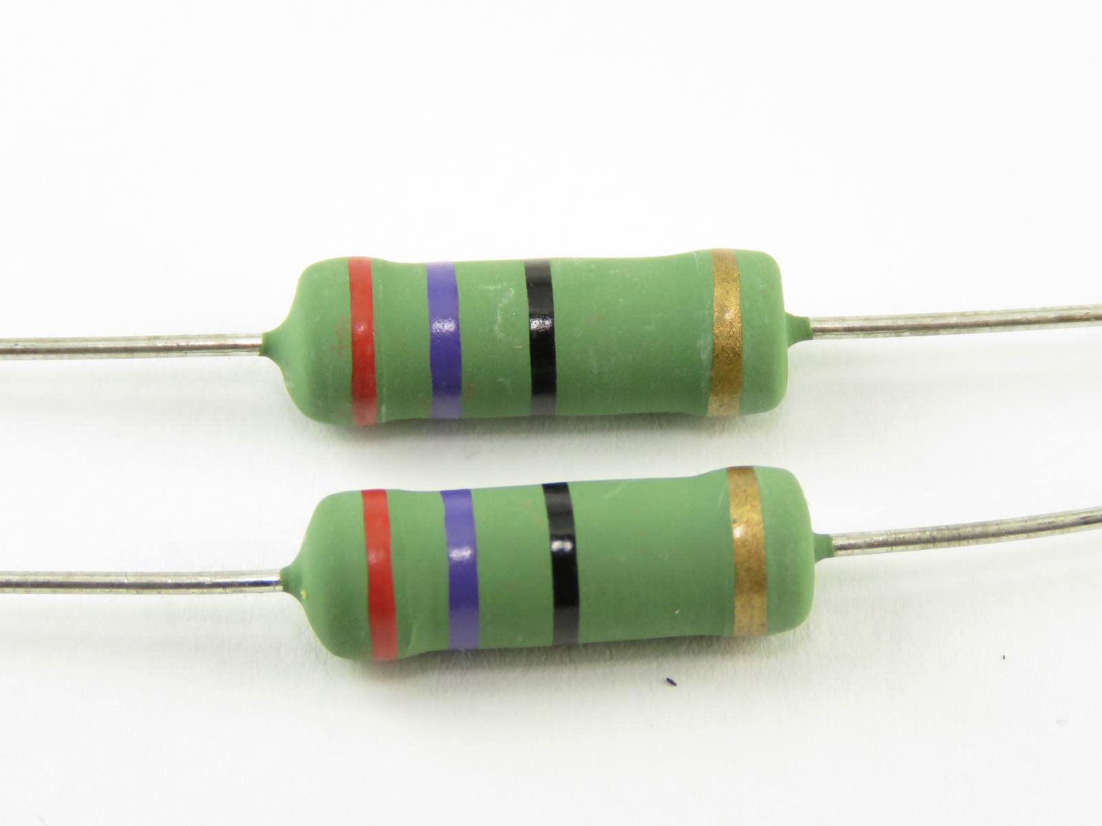 Résistance 27 Ohms 5W KNP5WS-27R0