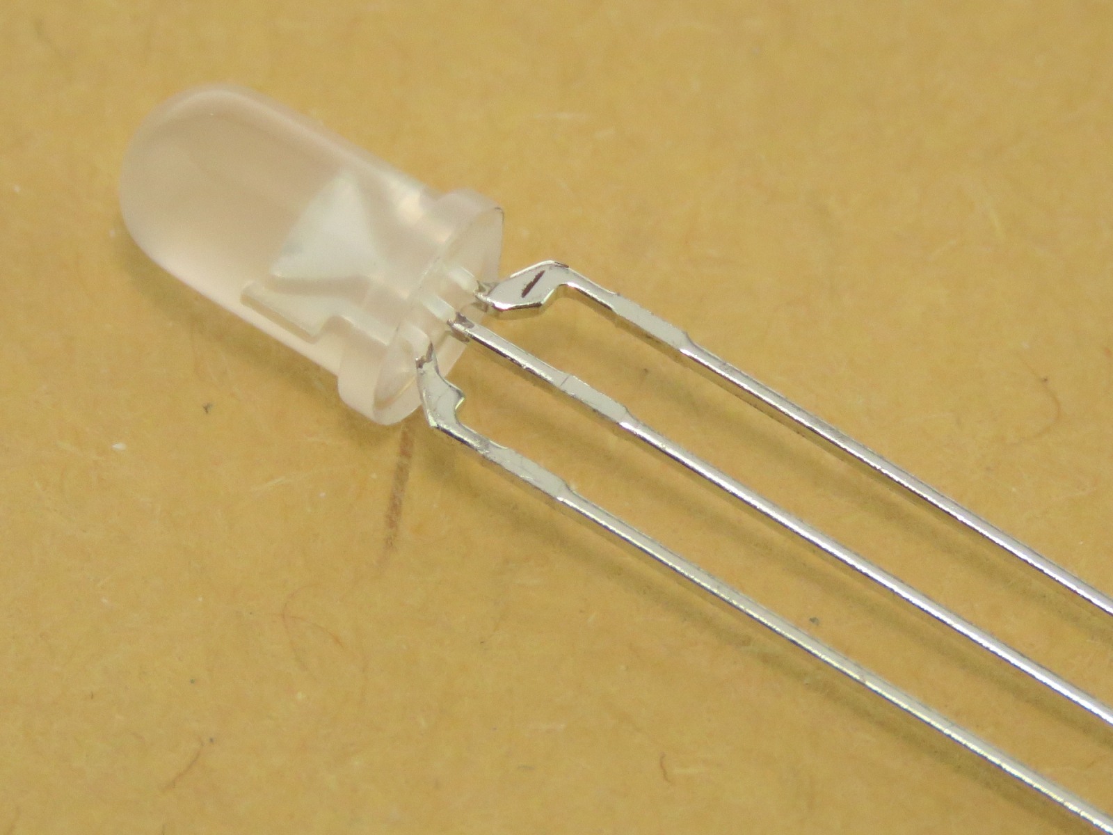 LED ronde rouge/verte 5mm L-59EGWDB (image 2/2)