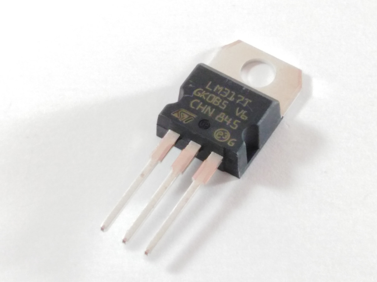 Circuit régulateur de tension positive LM317T (image 2/2)