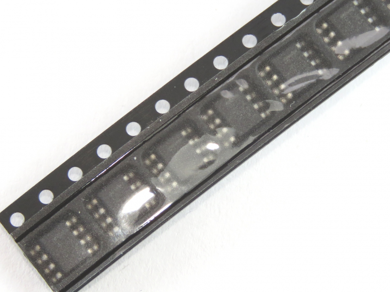 Circuit comparateur de tension LM393D (image 2/2)