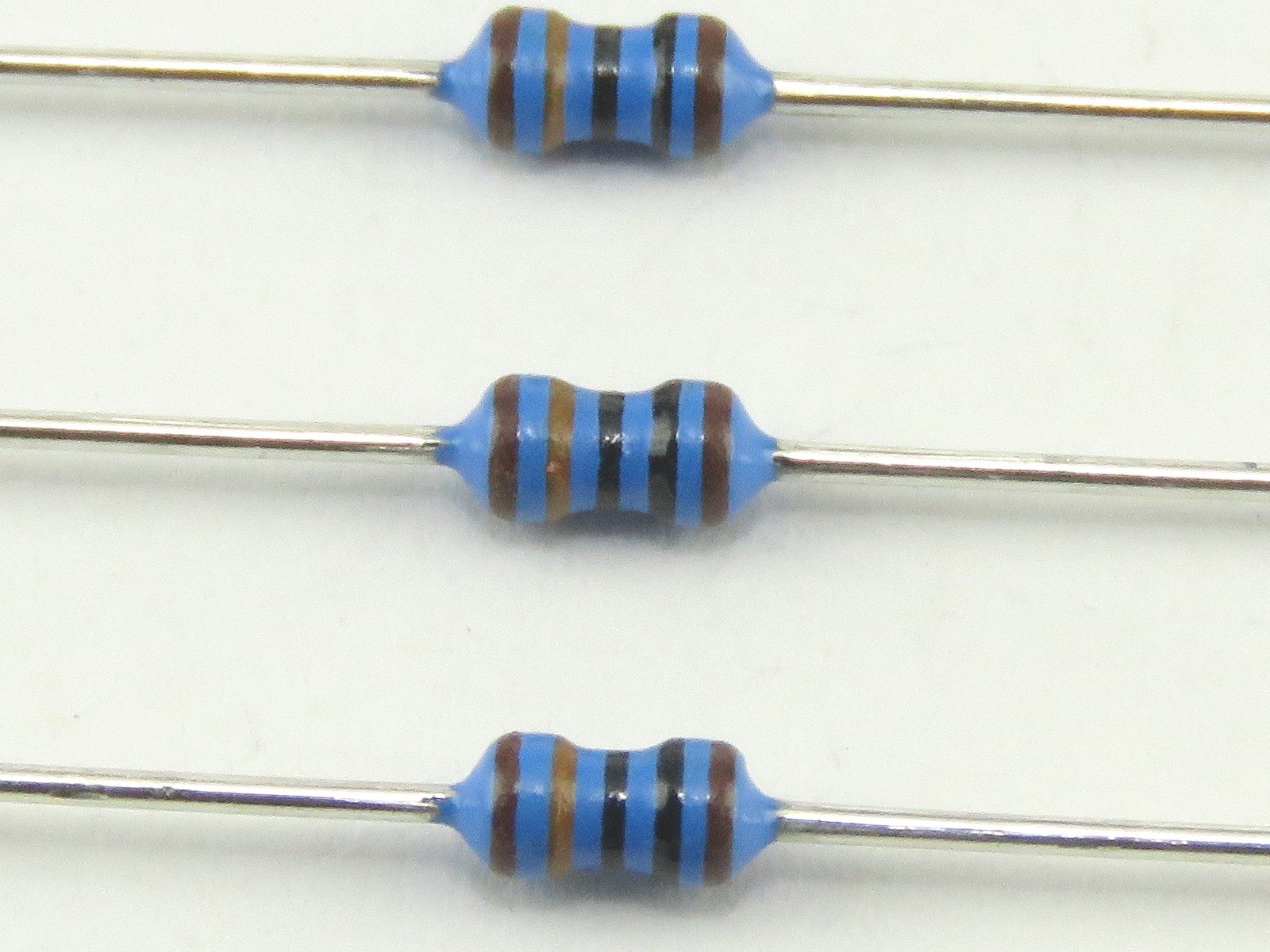 Résistance 100k Ohms 0.4W MF0204-100K