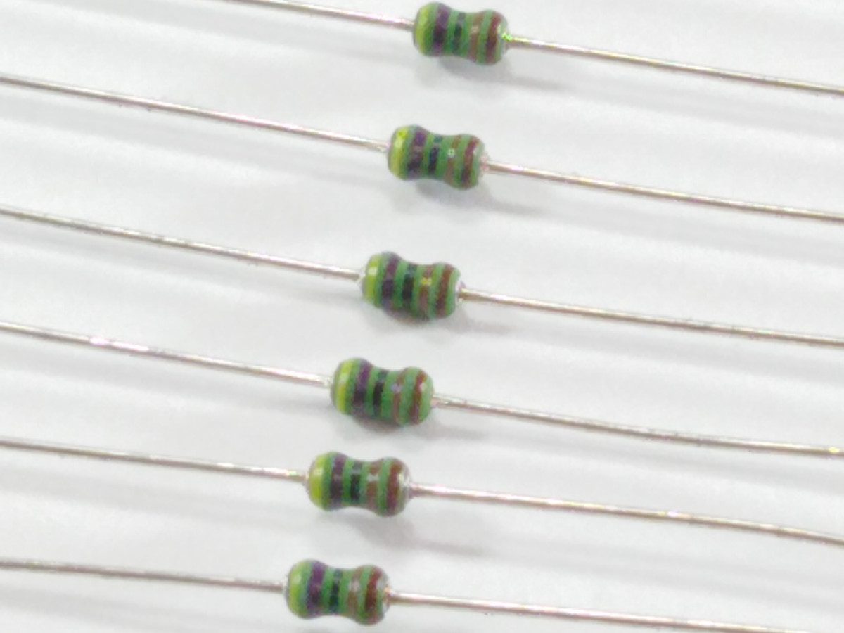 Résistance 4.7k Ohms 0.4W MF0204-4K70