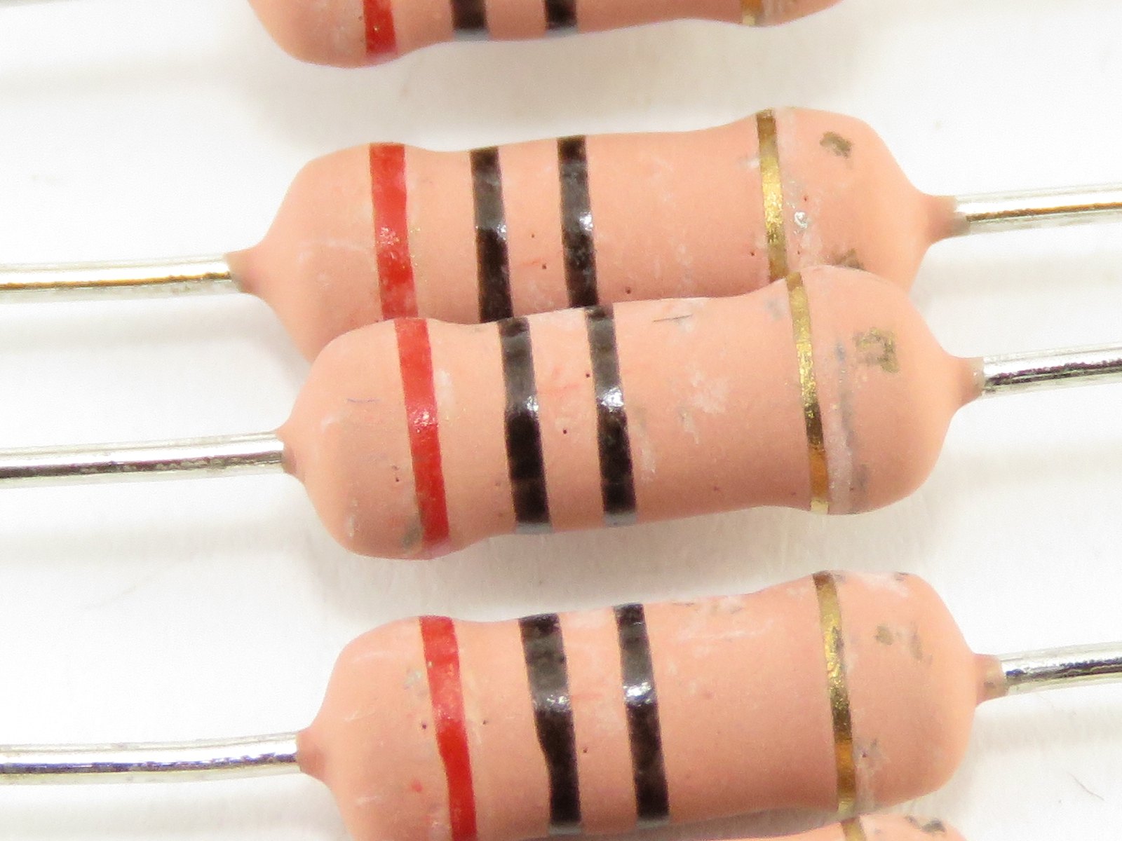 Résistance 20 Ohms 2W MOF1145JAFS0200