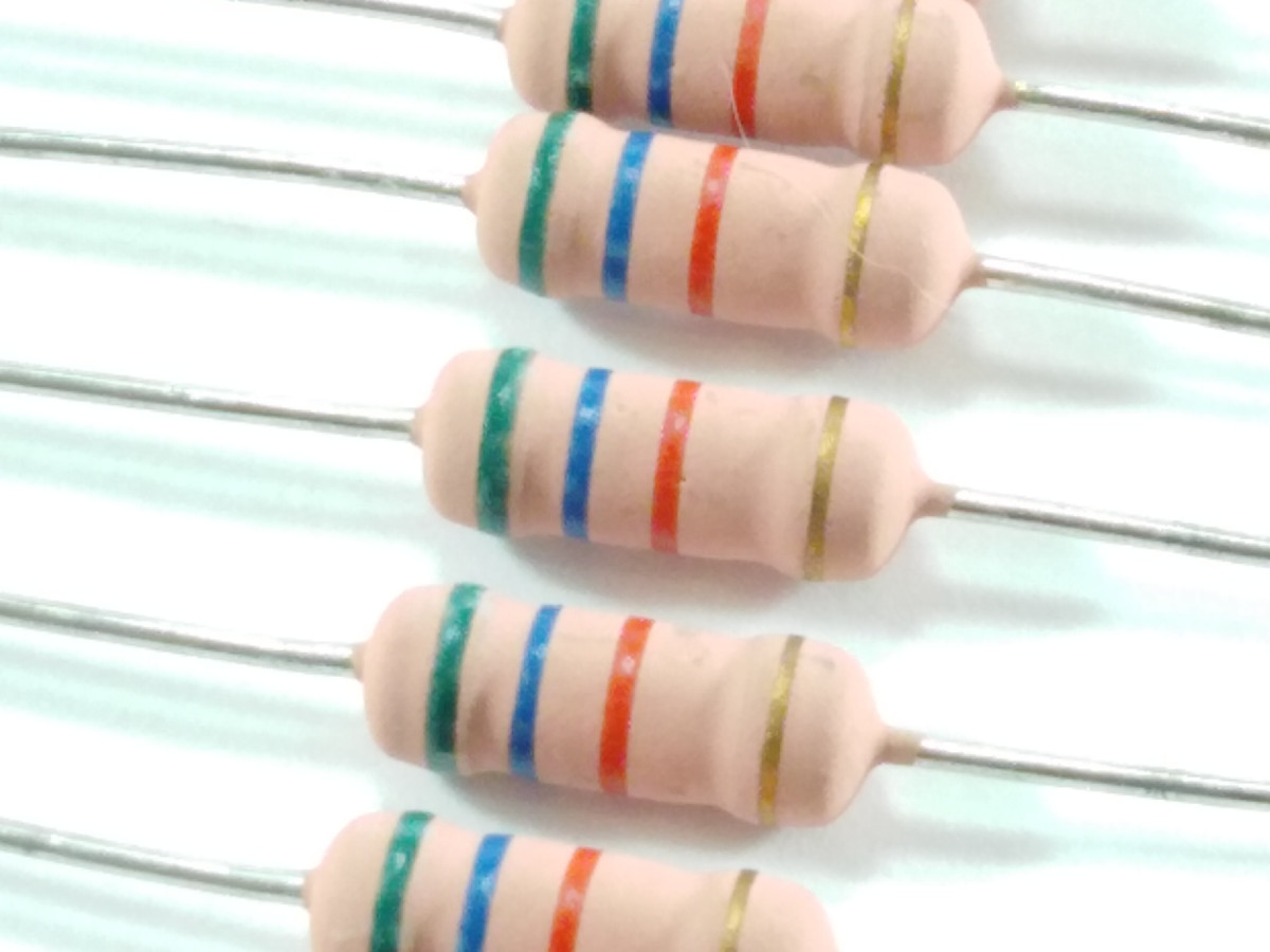 Résistance 5.6k Ohms 2W MOF1145JAFS5601