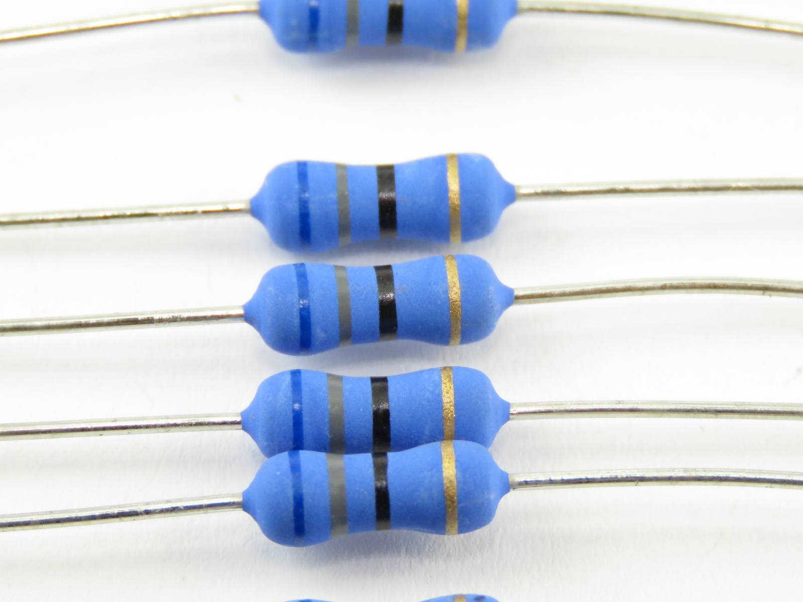 Résistance 68 Ohms 1W MOR1WS-68R