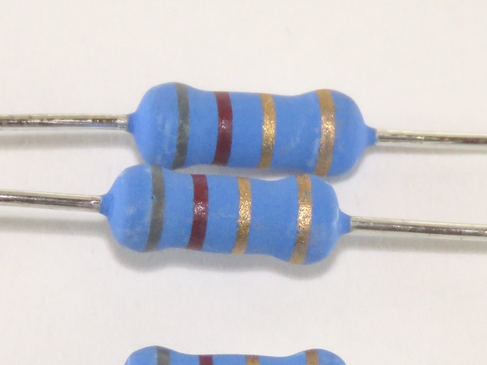 Résistance 8.2 Ohms 1W MOR1WS-8R2