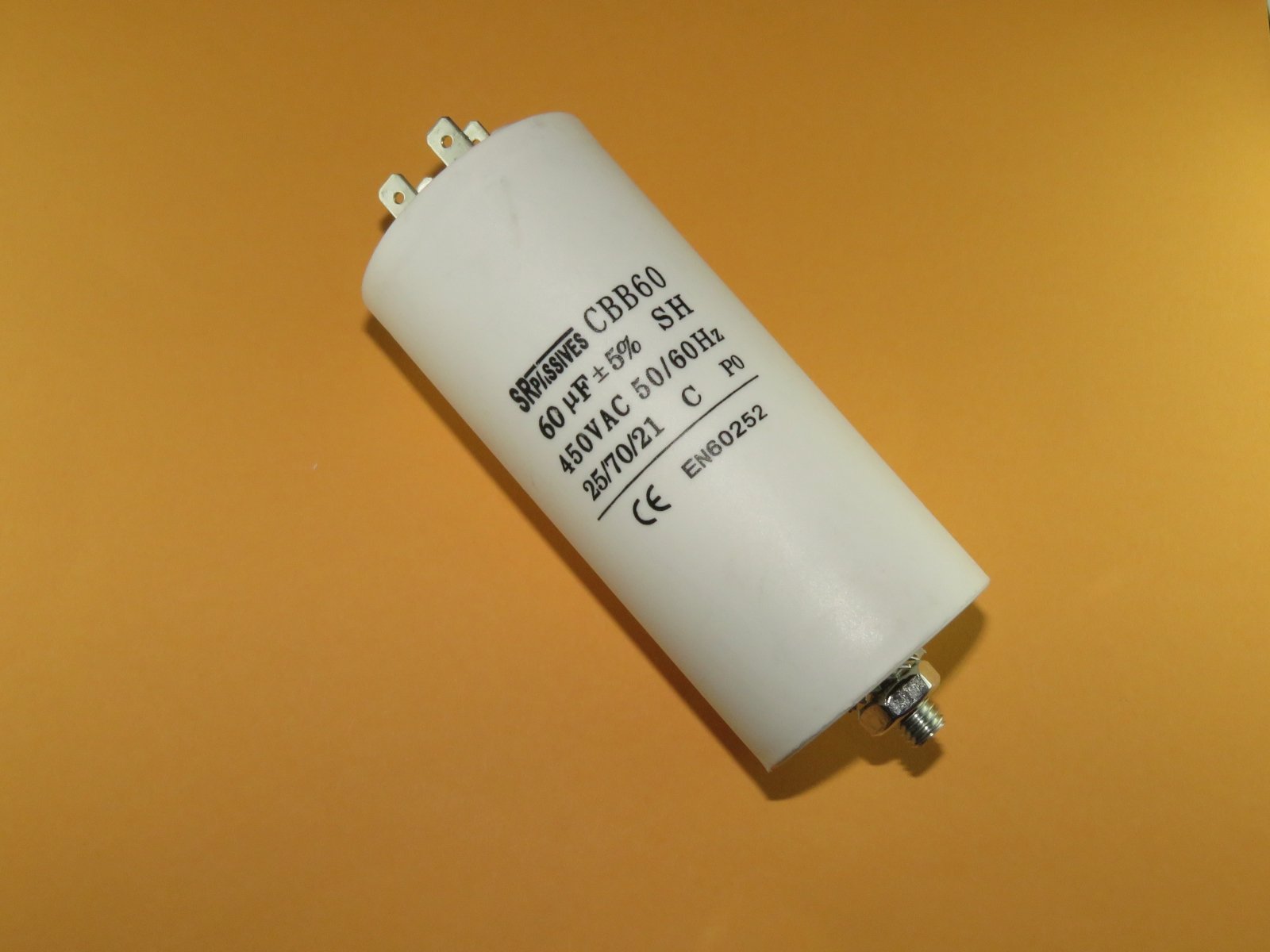 Condensateur démarrage moteur 60uF 450v MOTCAP60UF450V