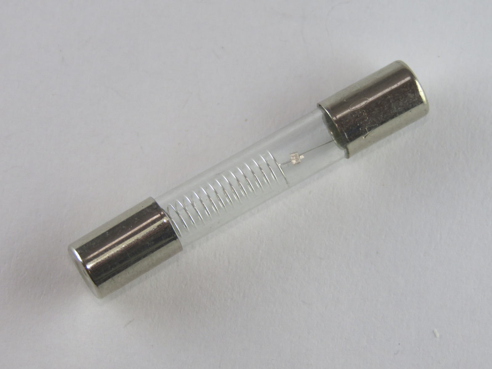 Fusible rapide 700mA MW-F07-B