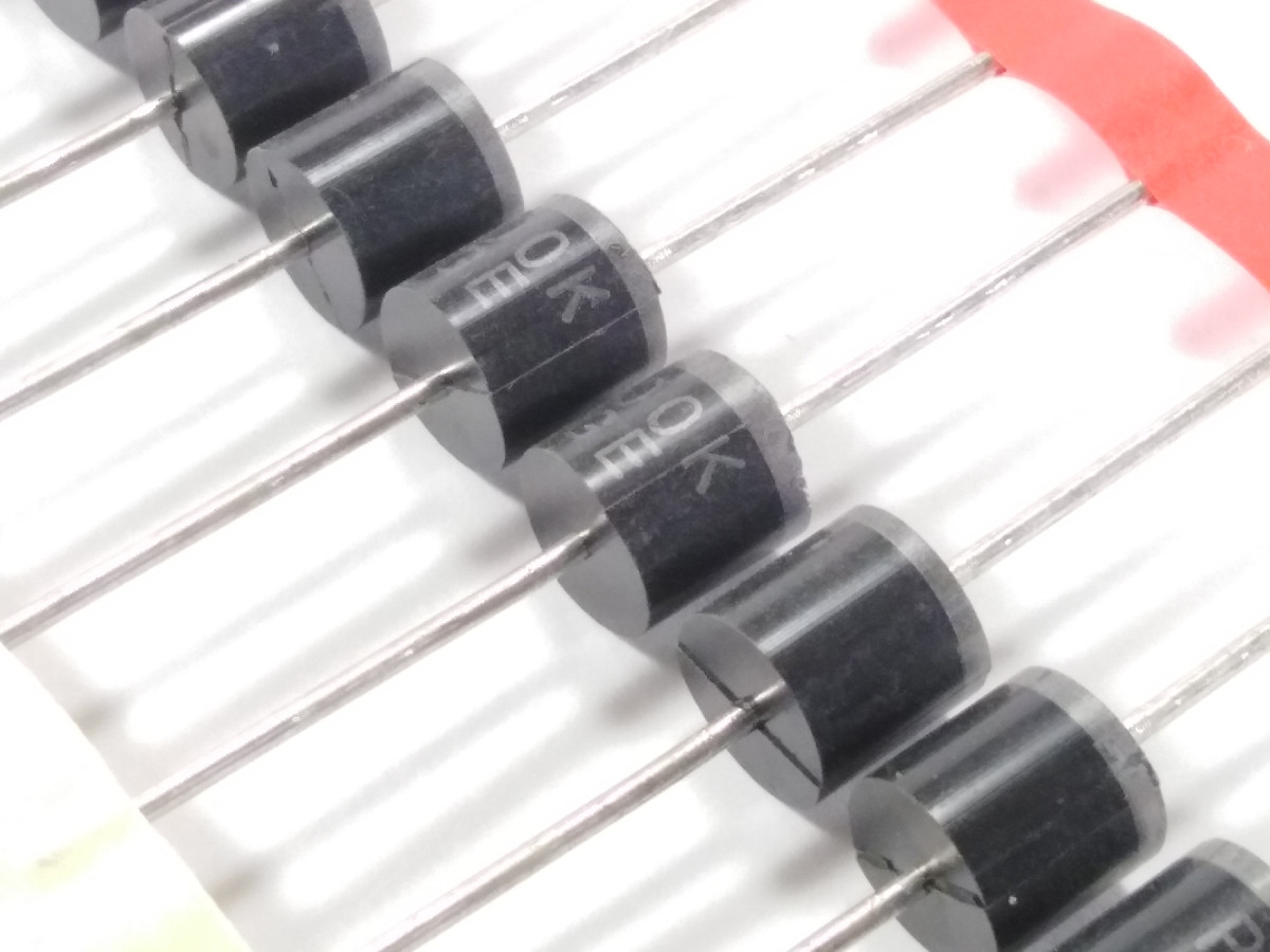 Diode P600K (image 2/3)