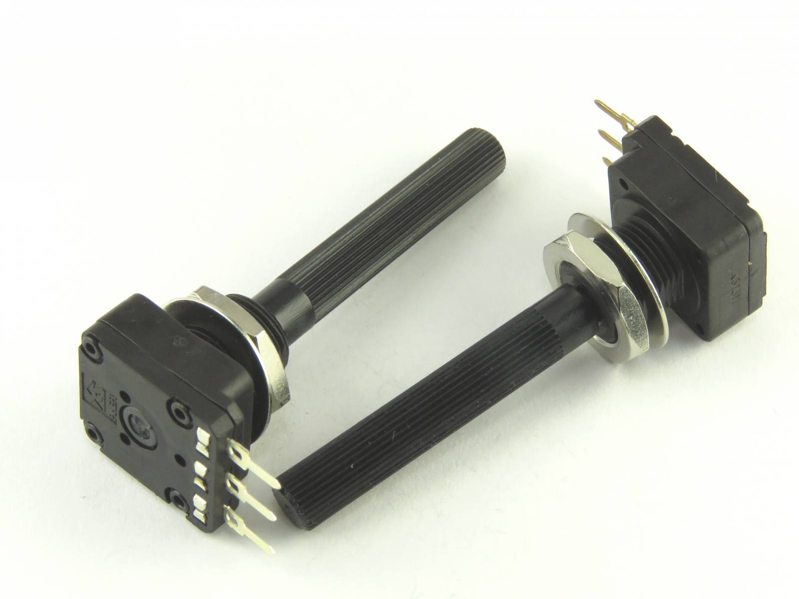 Potentiomètre 5k Ohms PC16SH-10IP06-502A2020