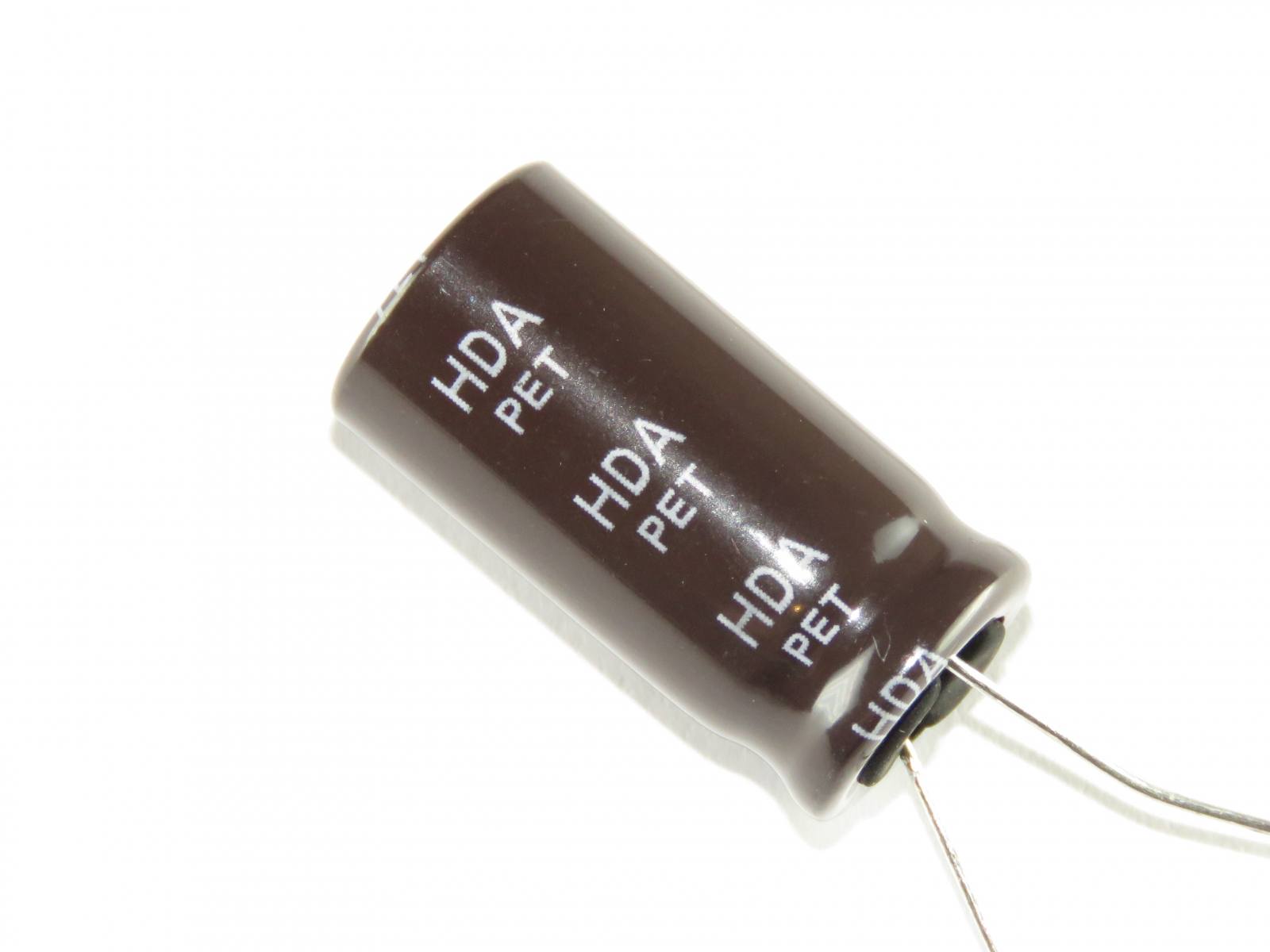 Condensateur chimique 2200uF 25V RD1E228M12025PL159 (image 2/3)