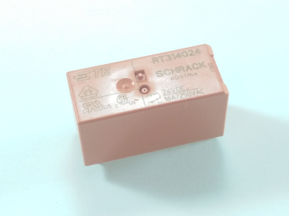 Relais 24V RT314024 (image 3/3)